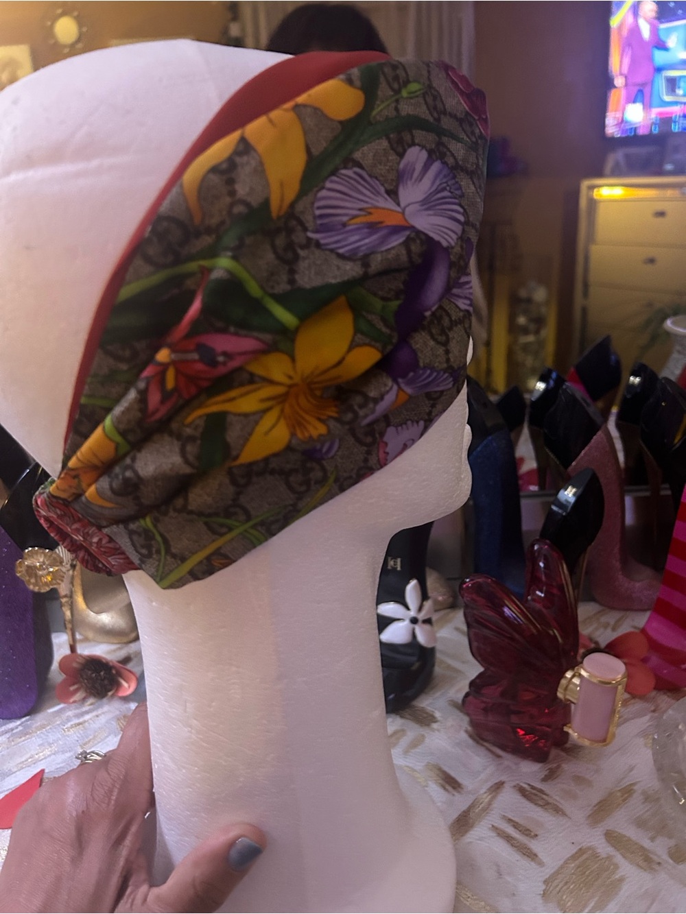 Gucci Floral Twist Headband in Gray with Multicolor Accents - Picture 7 of 14